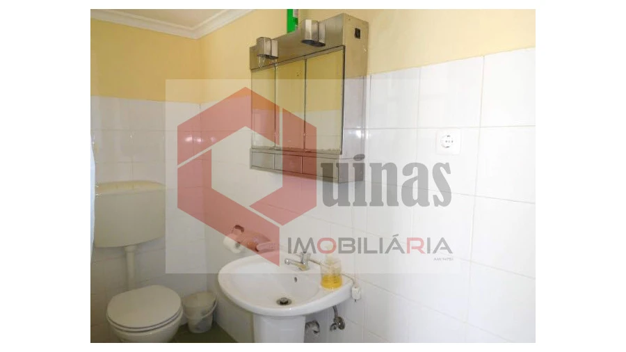 Quinta T3 para Venda em Sabugal e Aldeia de Santo António Foto 40