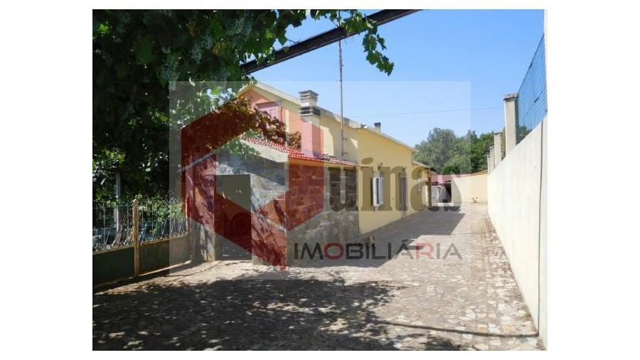 Quinta T3 para Venda em Sabugal e Aldeia de Santo António Foto 21