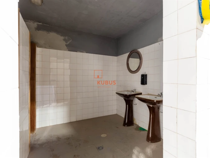 Armazém para Arrendamento em Alcanena e Vila Moreira Foto 4