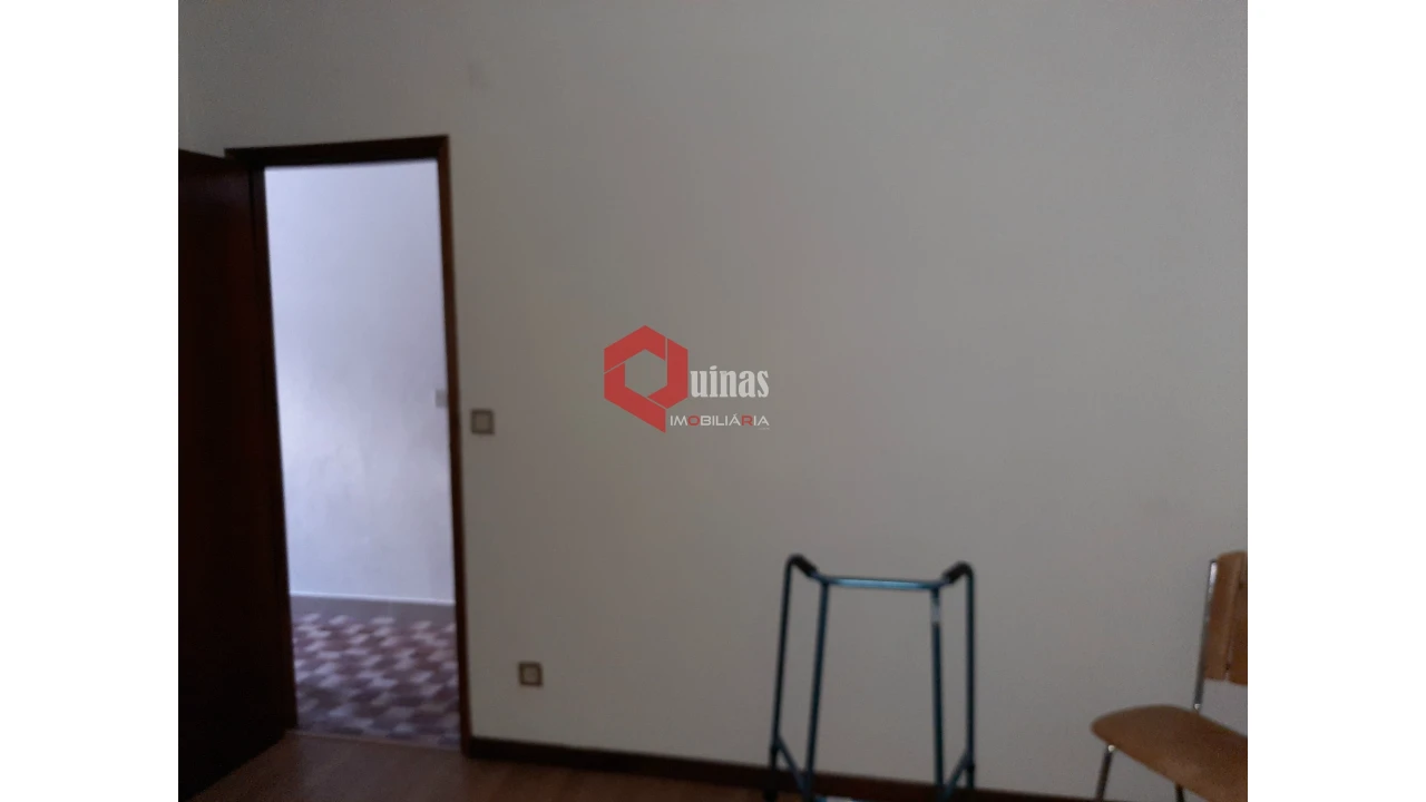 Moradia T3 para Venda em Casteleiro Foto 14