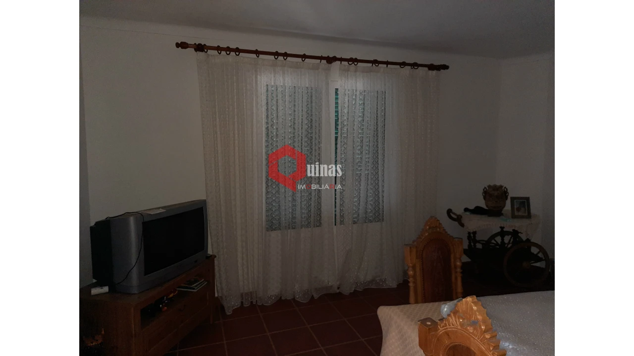 Moradia T3 para Venda em Casteleiro Foto 8