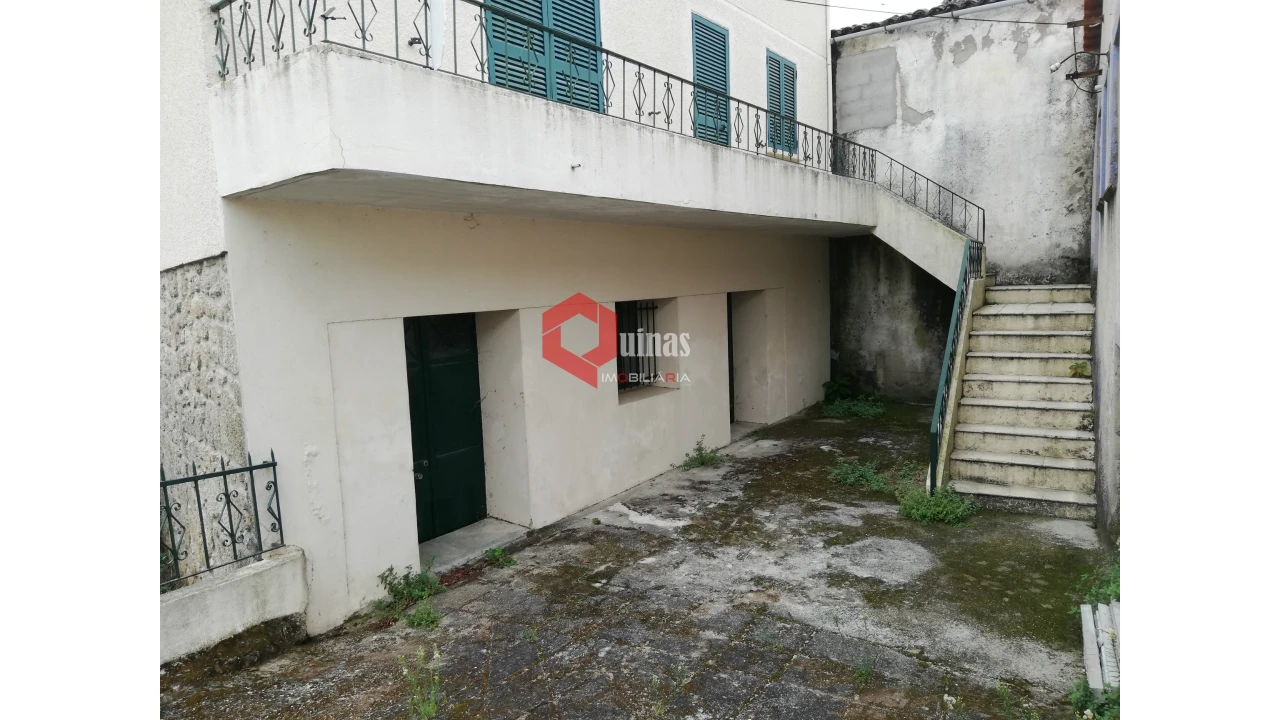 Moradia T3 para Venda em Casteleiro Foto 38