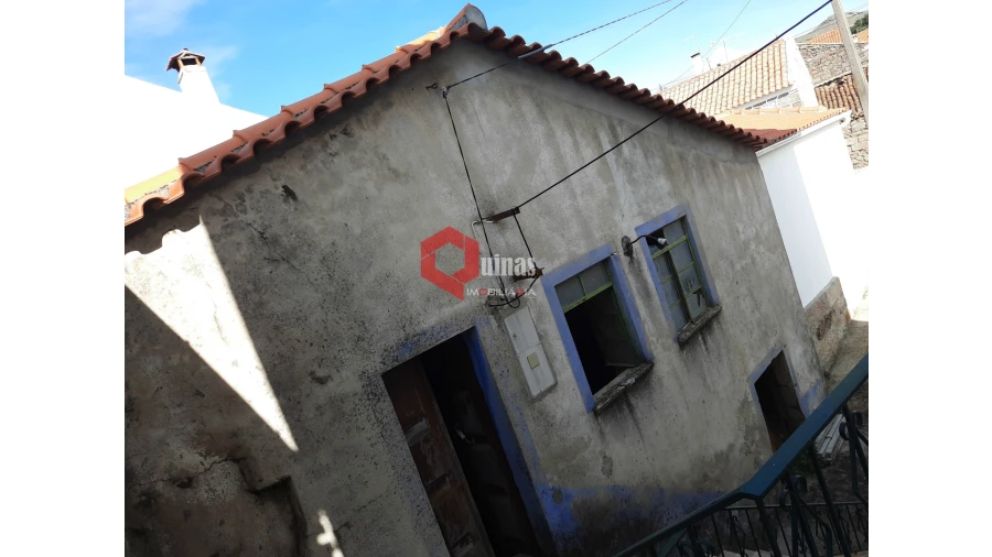 Moradia T3 para Venda em Casteleiro Foto 7