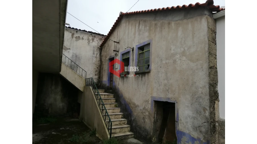 Moradia T3 para Venda em Casteleiro Foto 29