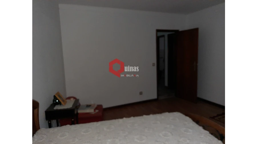 Moradia T3 para Venda em Casteleiro Foto 18