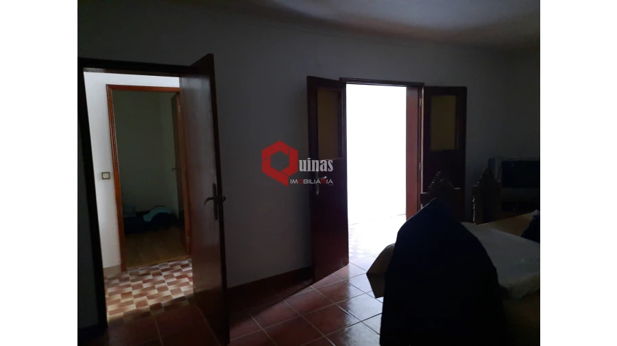 Moradia T3 para Venda em Casteleiro Foto 10