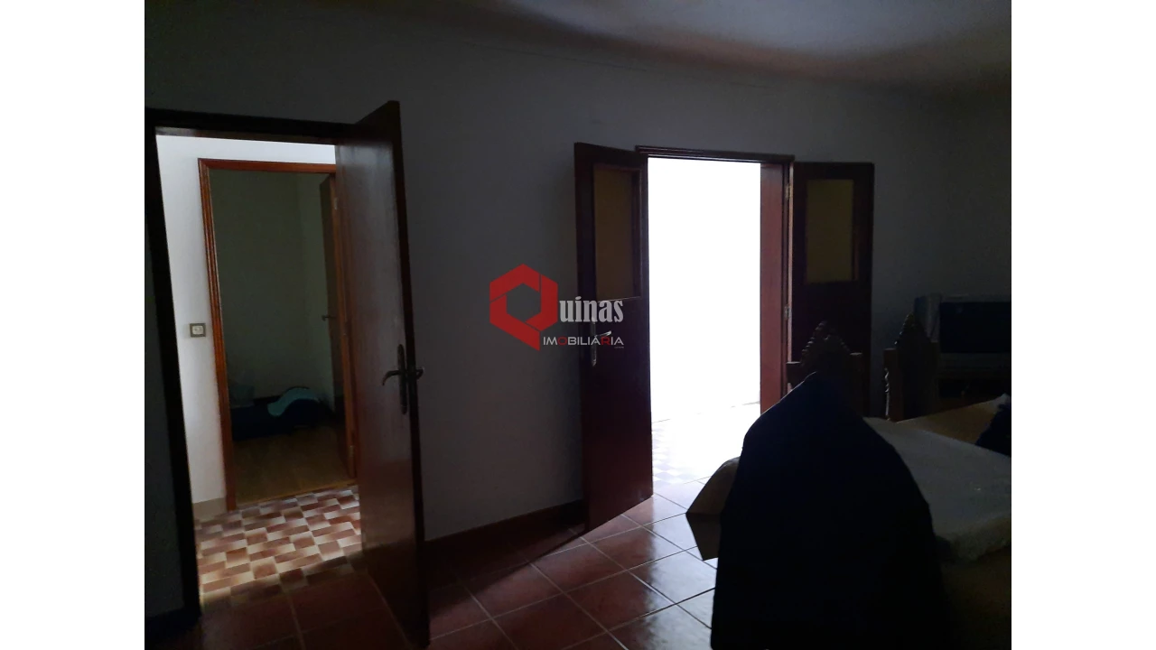 Moradia T3 para Venda em Casteleiro Foto 10