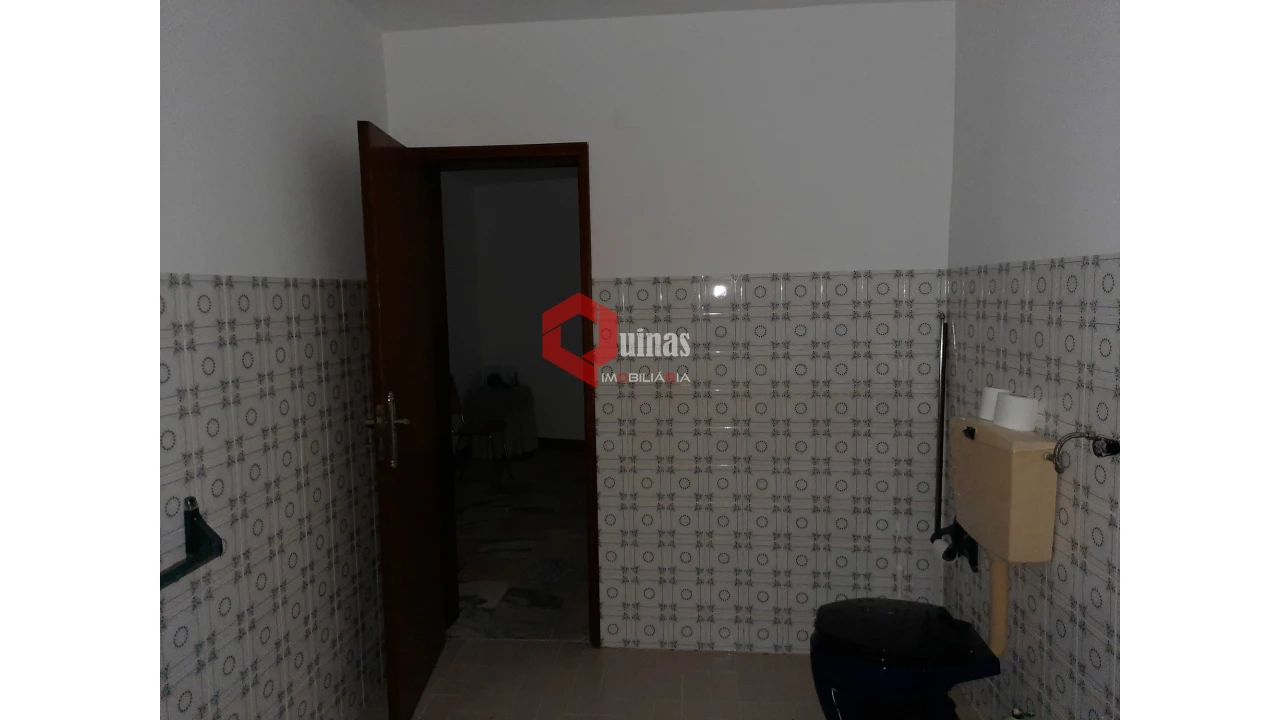 Moradia T3 para Venda em Casteleiro Foto 23