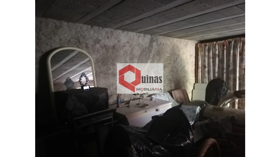 Moradia T0 para Venda em Santo Estêvão e Moita Foto 7