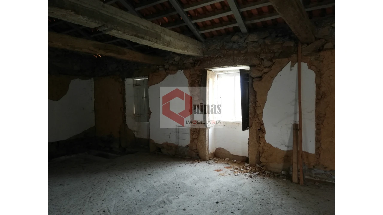 Moradia T0 para Venda em Sabugal e Aldeia de Santo António Foto 17