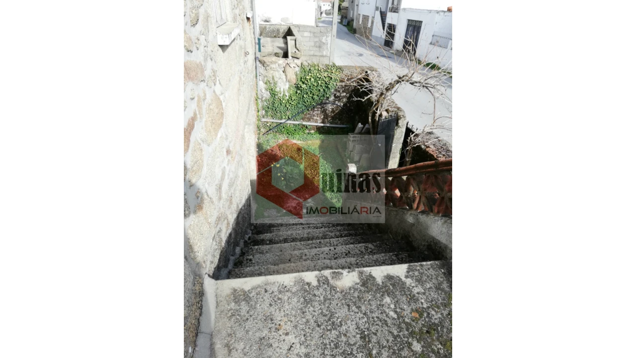 Moradia T0 para Venda em Sabugal e Aldeia de Santo António Foto 30