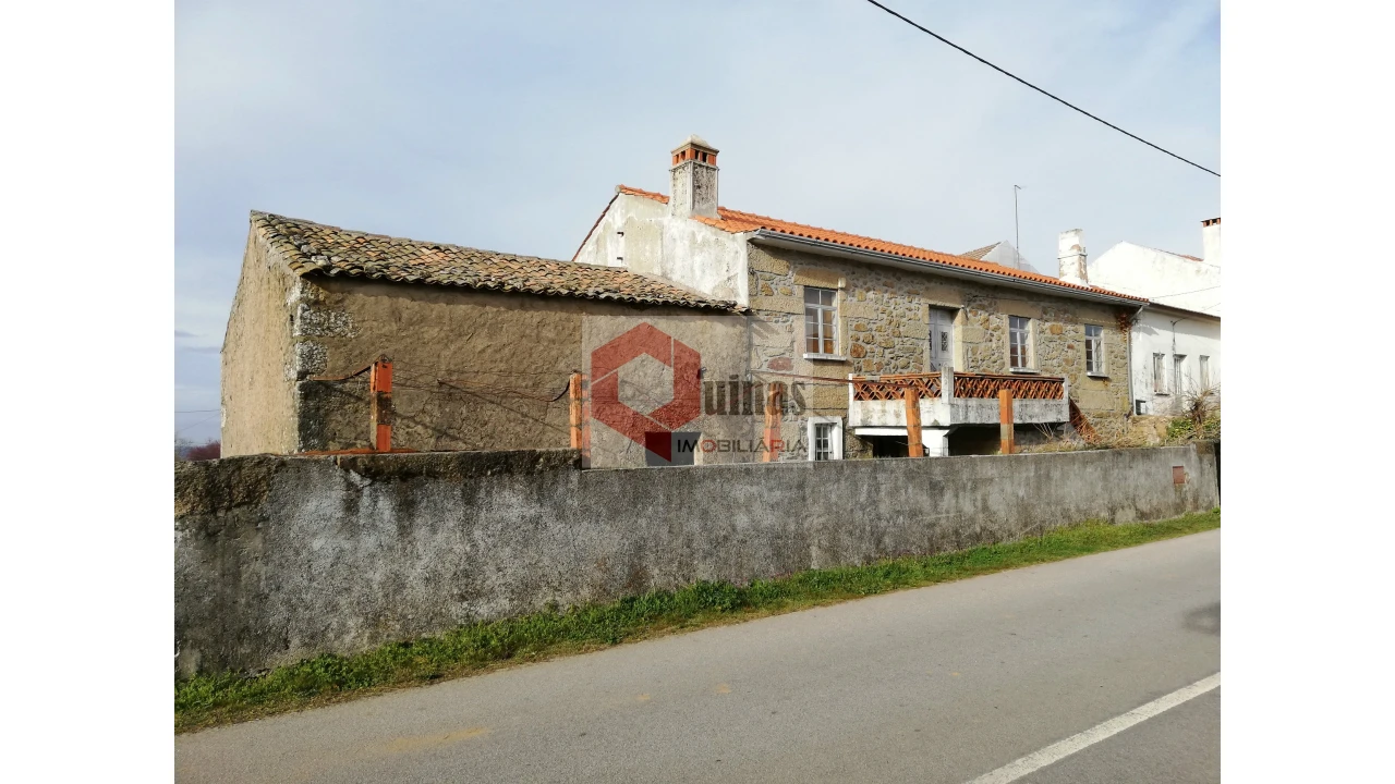 Moradia T0 para Venda em Sabugal e Aldeia de Santo António Foto 4