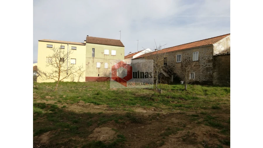 Moradia T0 para Venda em Sabugal e Aldeia de Santo António Foto 25