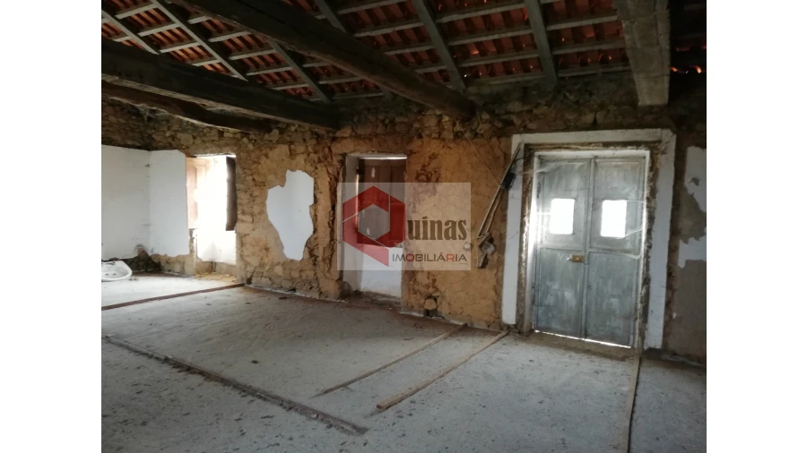 Moradia T0 para Venda em Sabugal e Aldeia de Santo António Foto 15