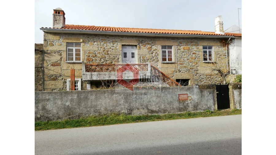 Moradia T0 para Venda em Sabugal e Aldeia de Santo António Foto 2