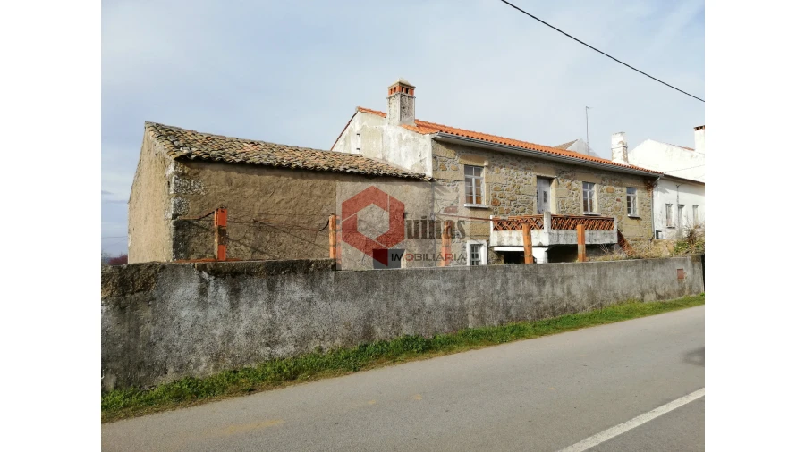 Moradia T0 para Venda em Sabugal e Aldeia de Santo António Foto 4