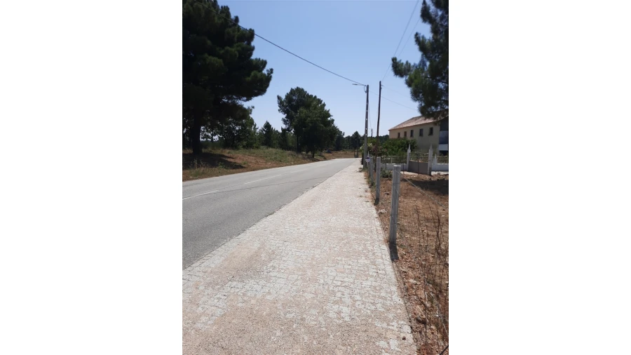 Terreno para Venda em Sabugal e Aldeia de Santo António Foto 10