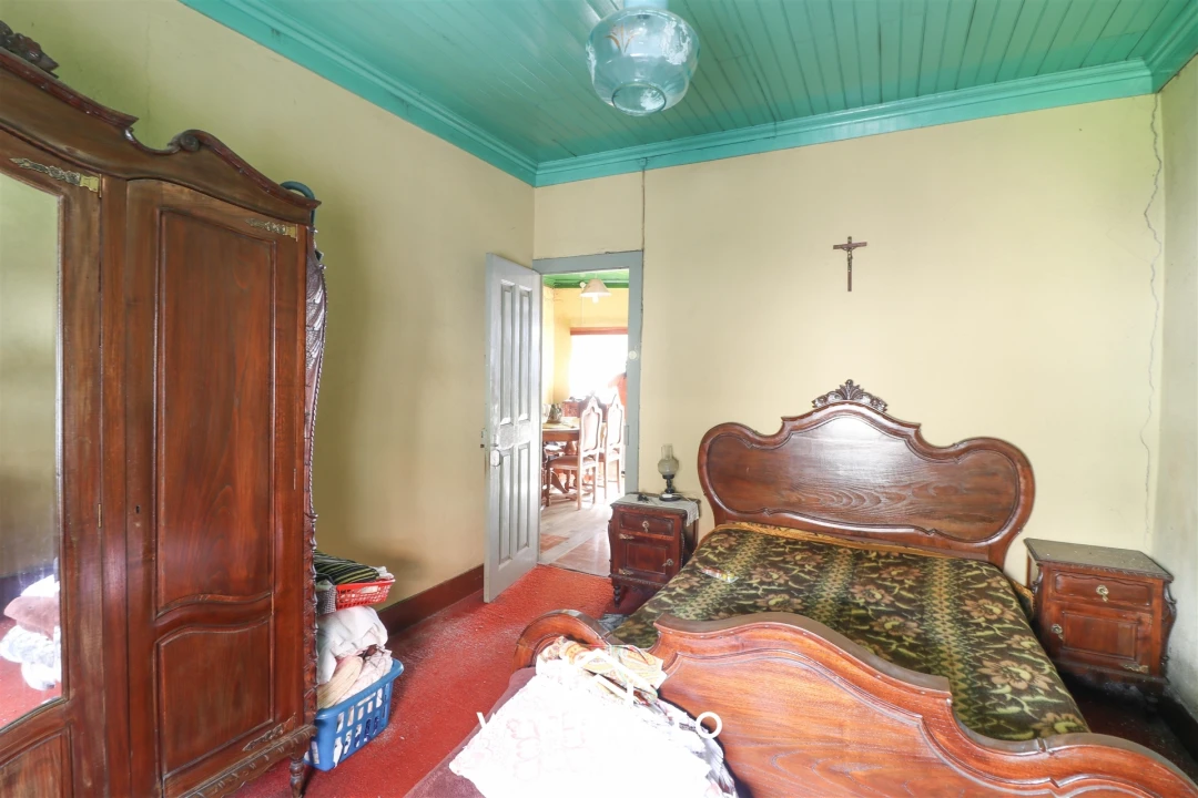 Moradia T4 para Venda em Nelas Foto 6