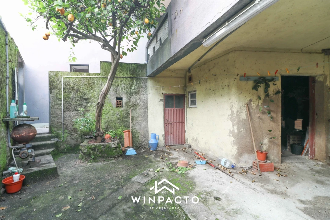 Moradia T4 para Venda em Nelas Foto 36