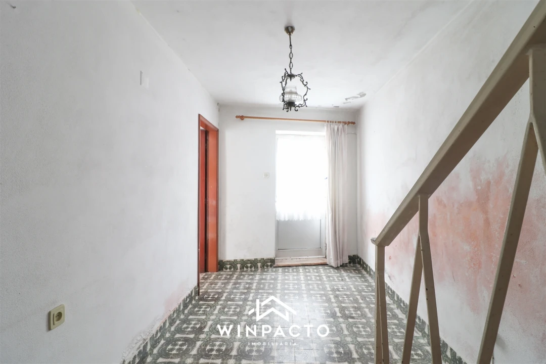 Moradia T4 para Venda em Nelas Foto 23