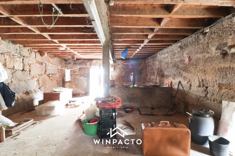 Moradia T4 para Venda em Nelas Foto 30