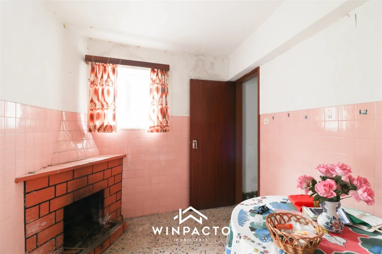 Moradia T4 para Venda em Nelas Foto 21