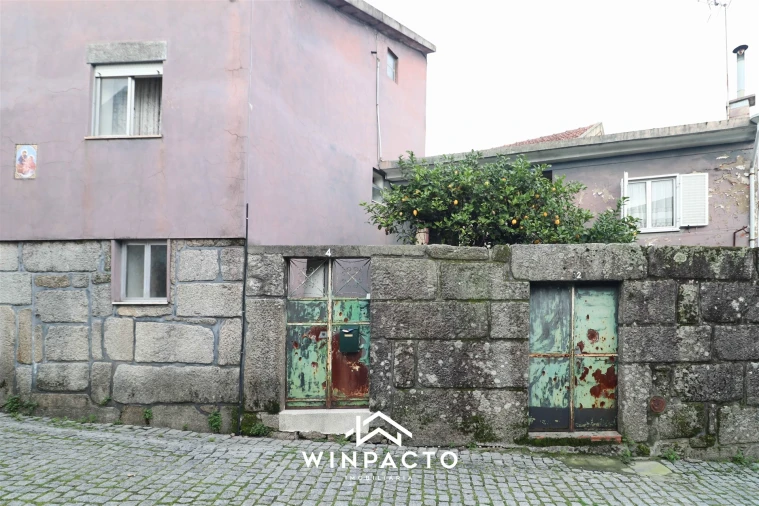 Moradia T4 para Venda em Nelas Foto 40