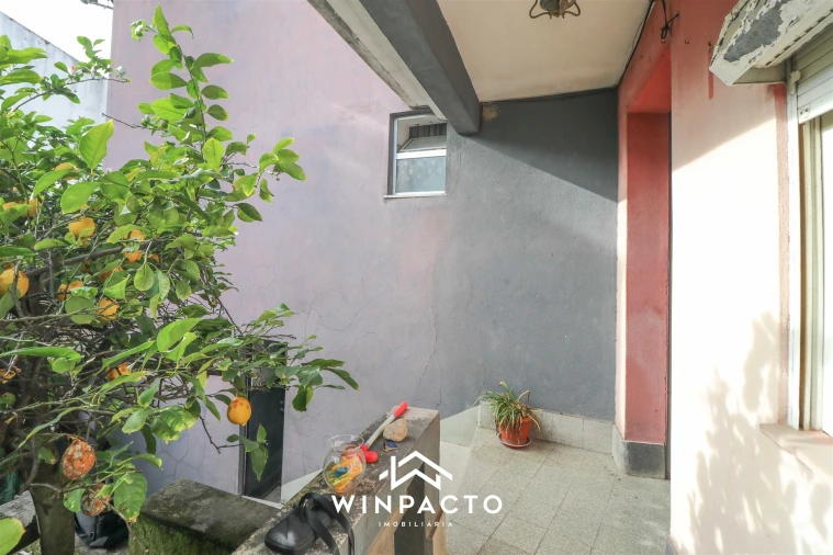 Moradia T4 para Venda em Nelas Foto 13