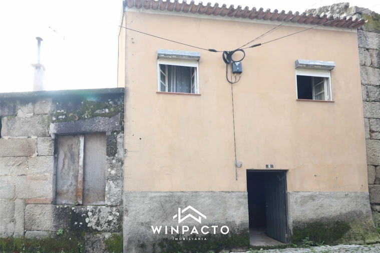 Moradia T4 para Venda em Nelas Foto 39