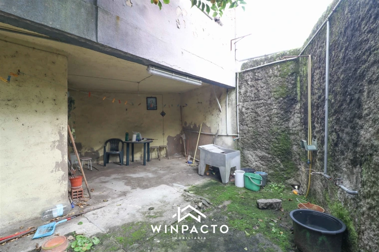 Moradia T4 para Venda em Nelas Foto 35