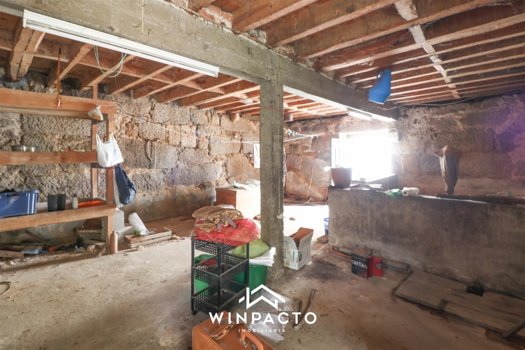 Moradia T4 para Venda em Nelas Foto 29