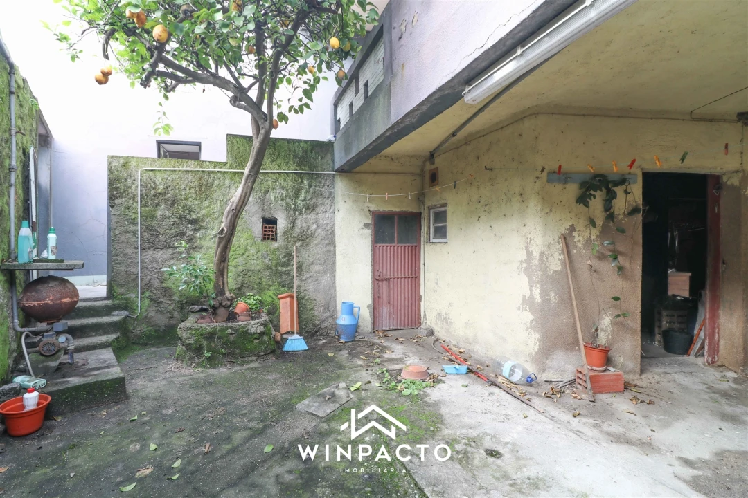 Moradia T4 para Venda em Nelas Foto 37