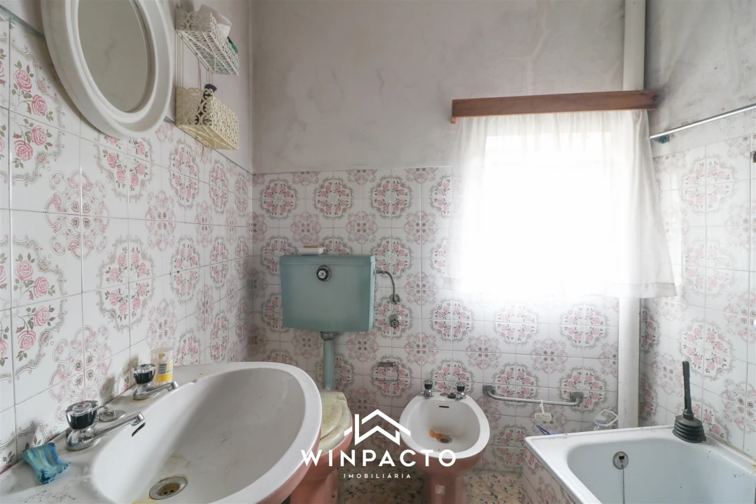 Moradia T4 para Venda em Nelas Foto 24