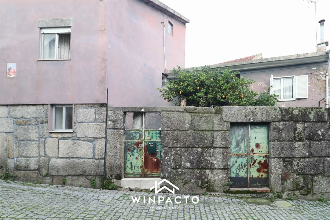 Moradia T4 para Venda em Nelas Foto 40