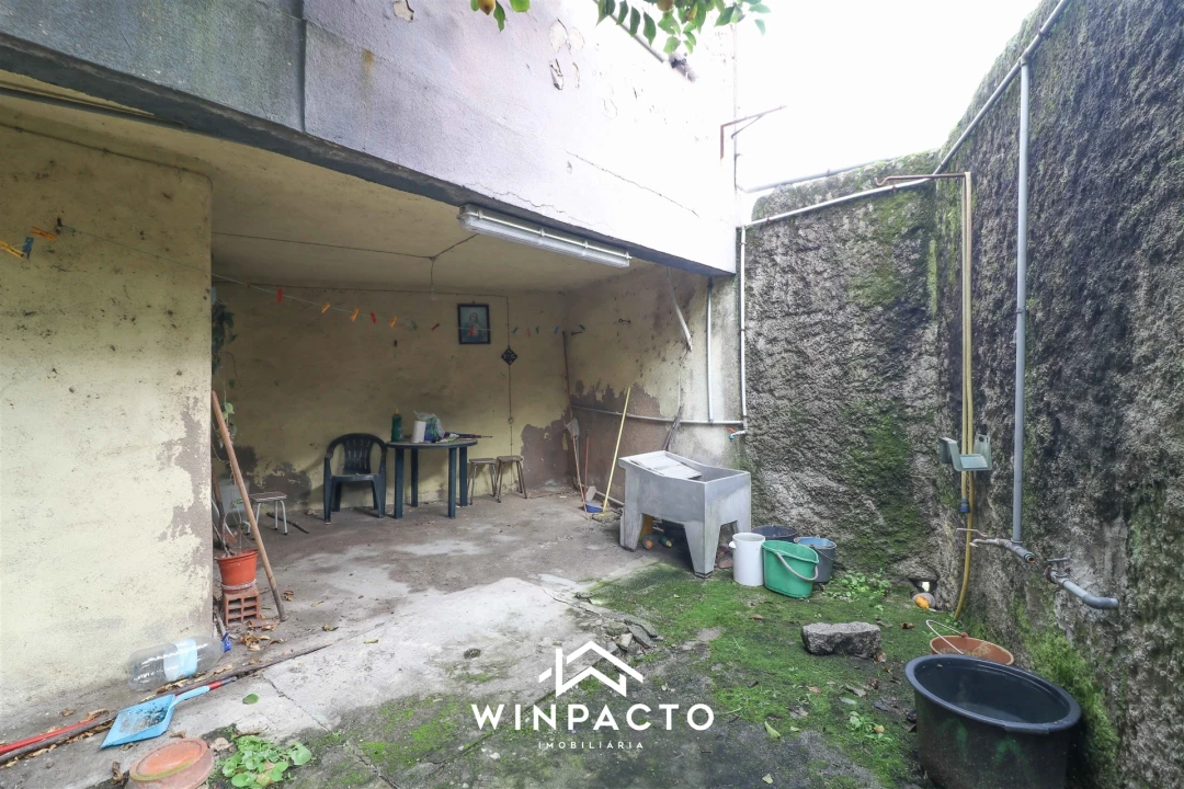 Moradia T4 para Venda em Nelas Foto 35