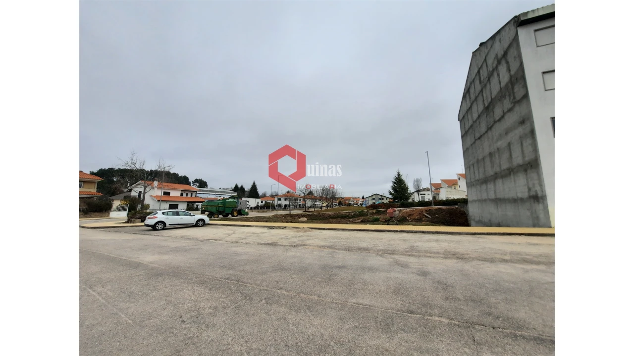Terreno para Venda em Sabugal e Aldeia de Santo António Foto 2