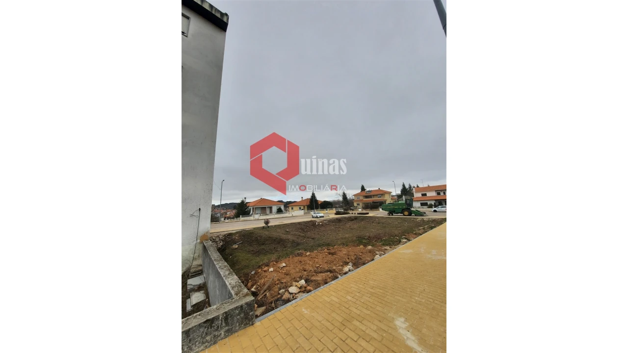 Terreno para Venda em Sabugal e Aldeia de Santo António Foto 8