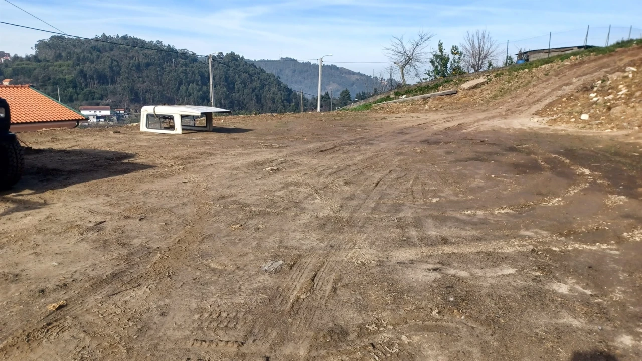 Terreno para Venda em Lustosa e Barrosas (Santo Estêvão) Foto 3