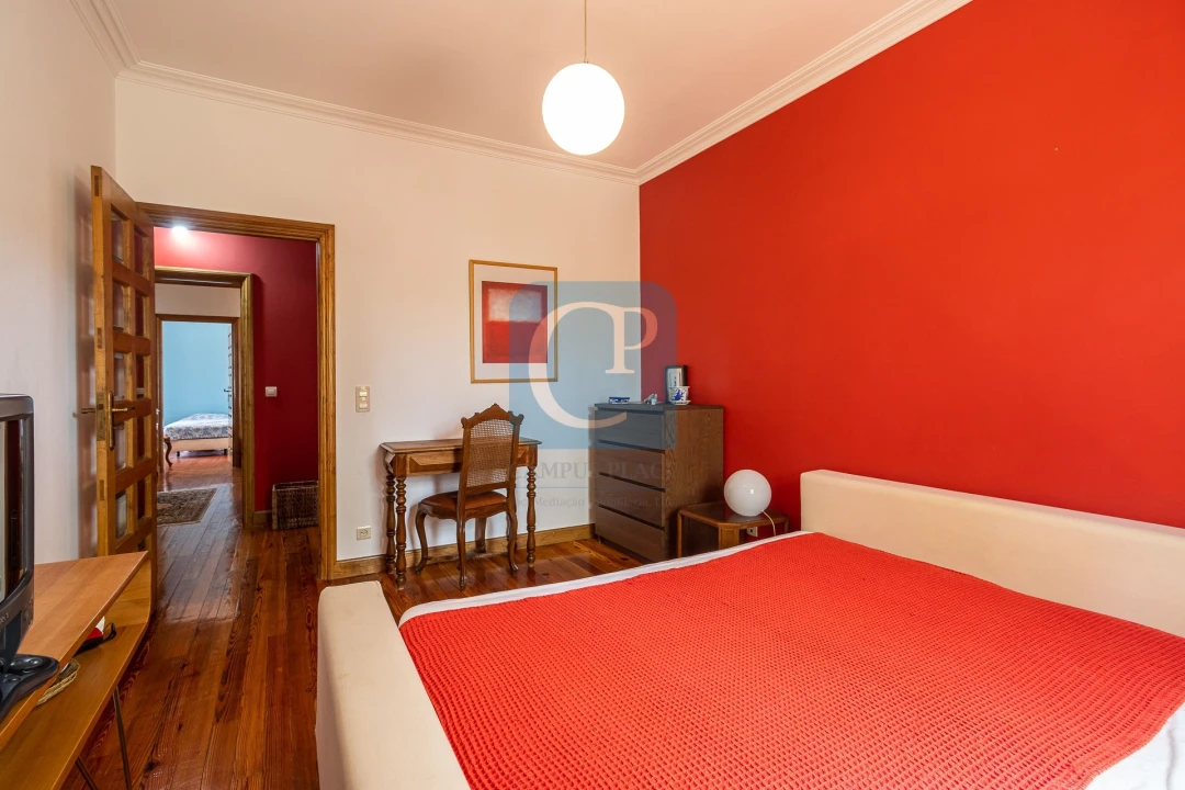 Moradia T6 para Venda em Arcozelo Foto 19