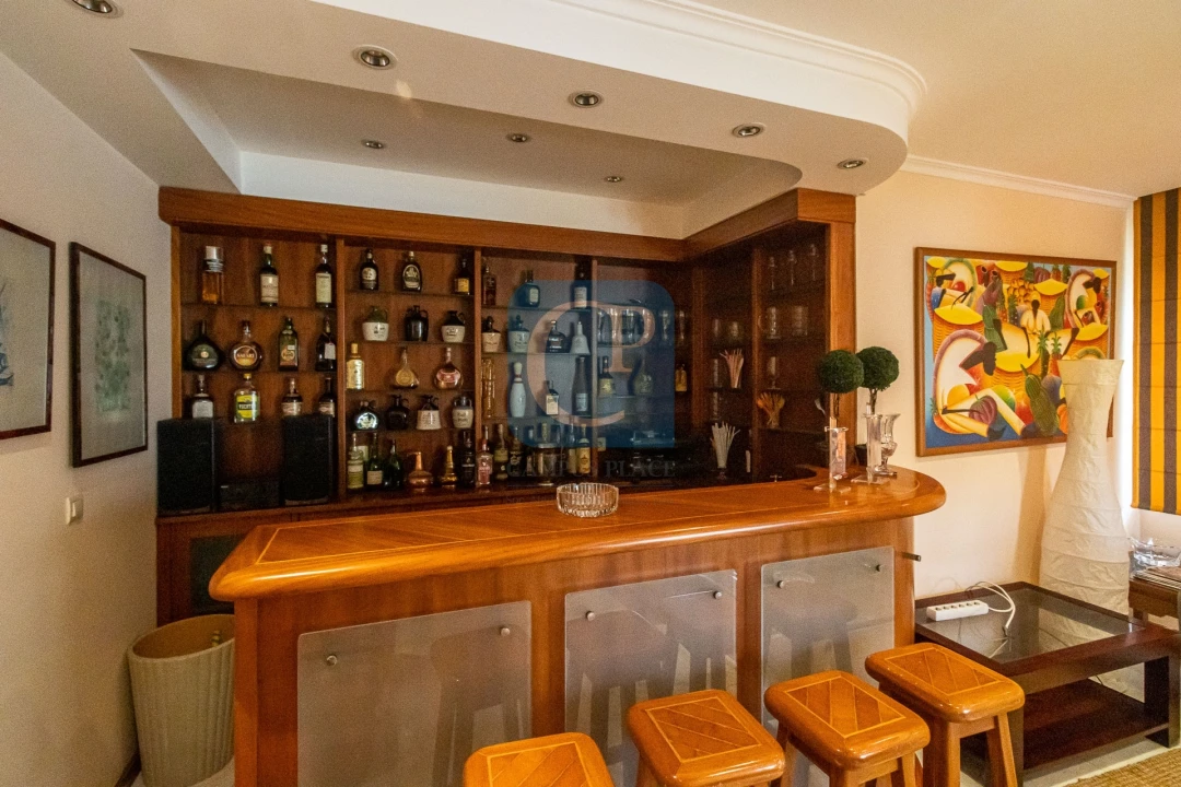 Moradia T6 para Venda em Arcozelo Foto 44