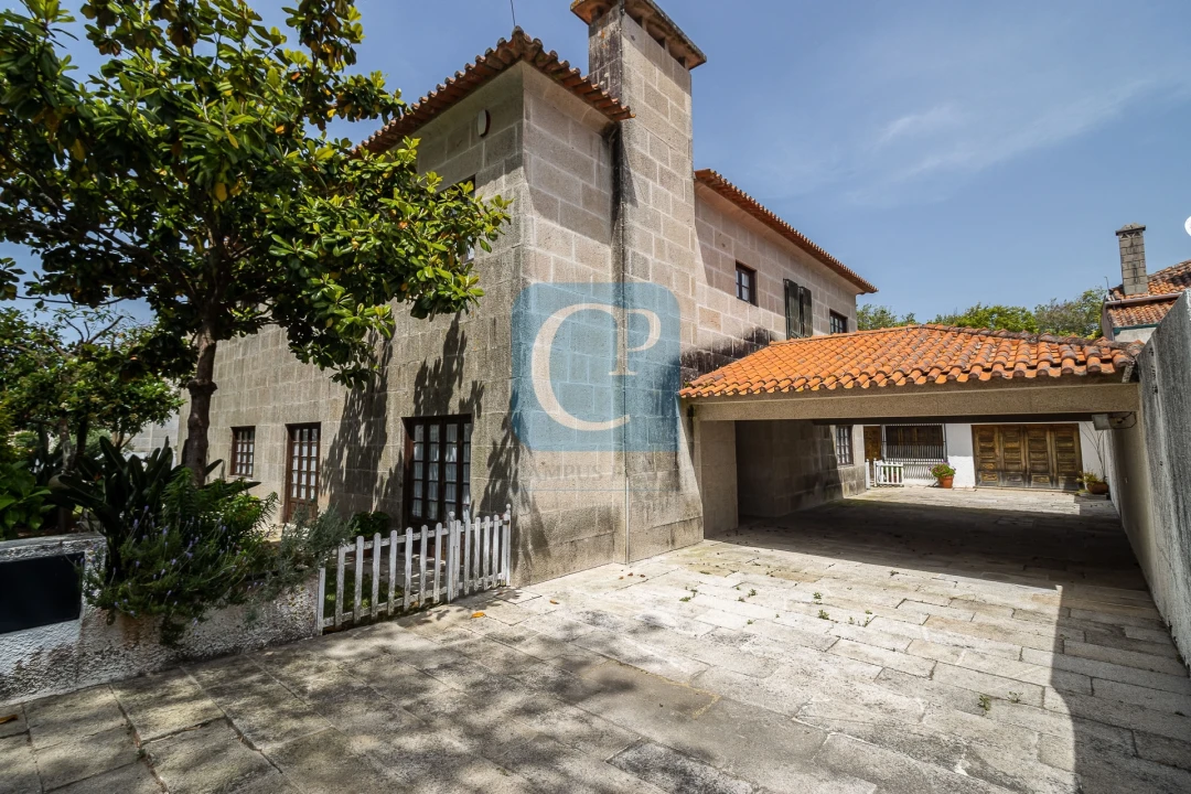 Moradia T6 para Venda em Arcozelo Foto 50