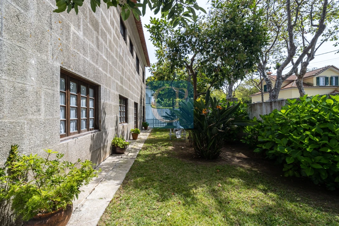 Moradia T6 para Venda em Arcozelo Foto 47