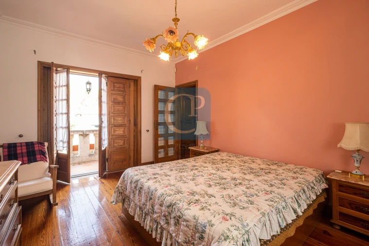 Moradia T6 para Venda em Arcozelo Foto 34