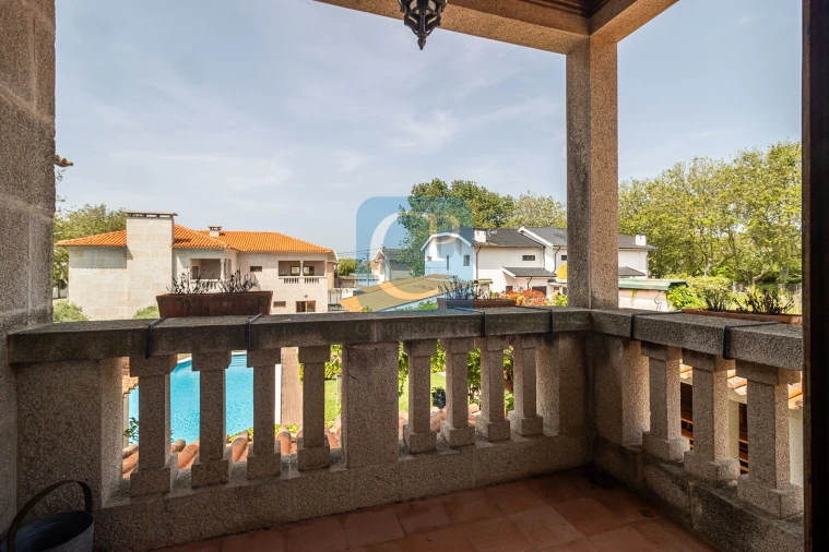 Moradia T6 para Venda em Arcozelo Foto 22