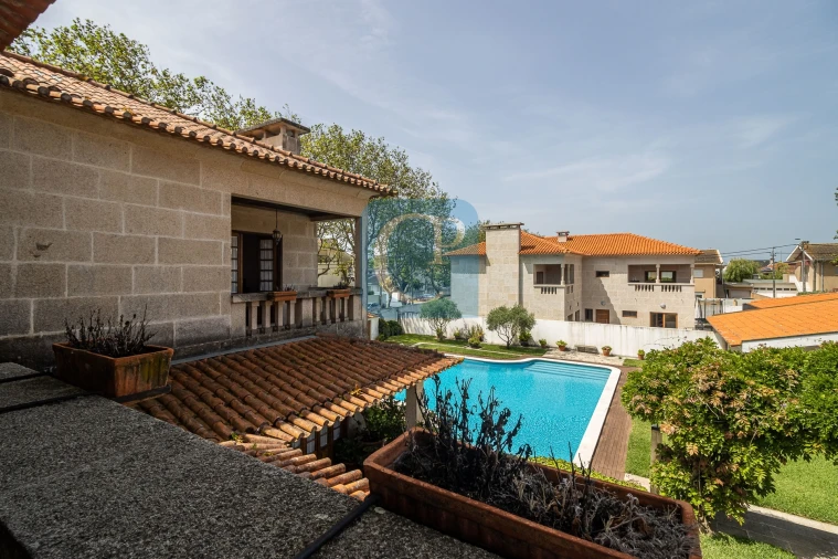 Moradia T6 para Venda em Arcozelo Foto 23