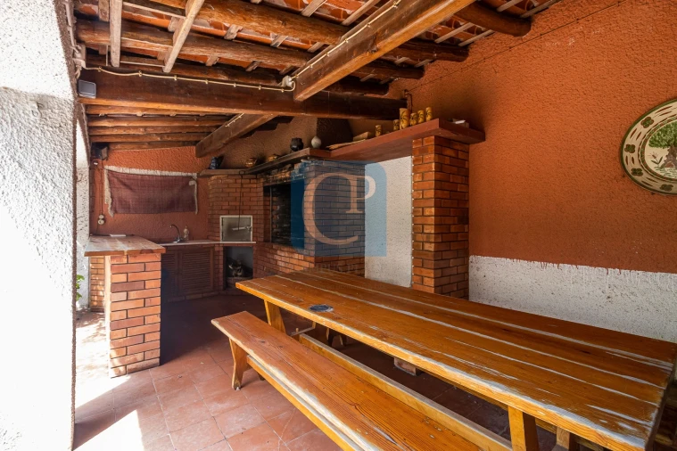 Moradia T6 para Venda em Arcozelo Foto 42