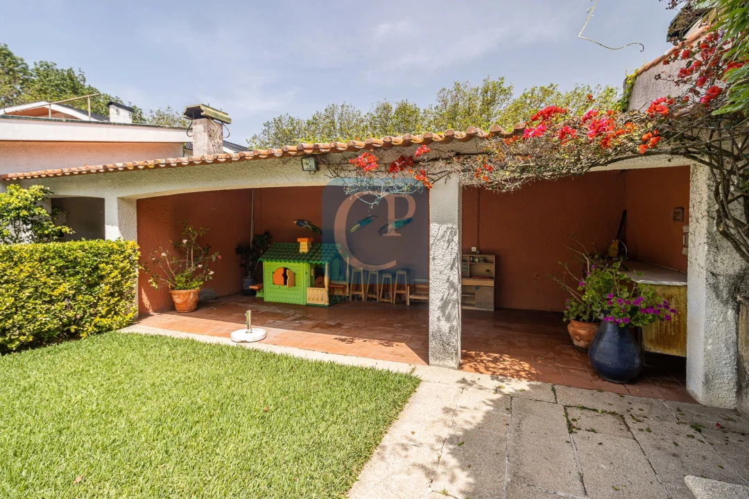 Moradia T6 para Venda em Arcozelo Foto 45