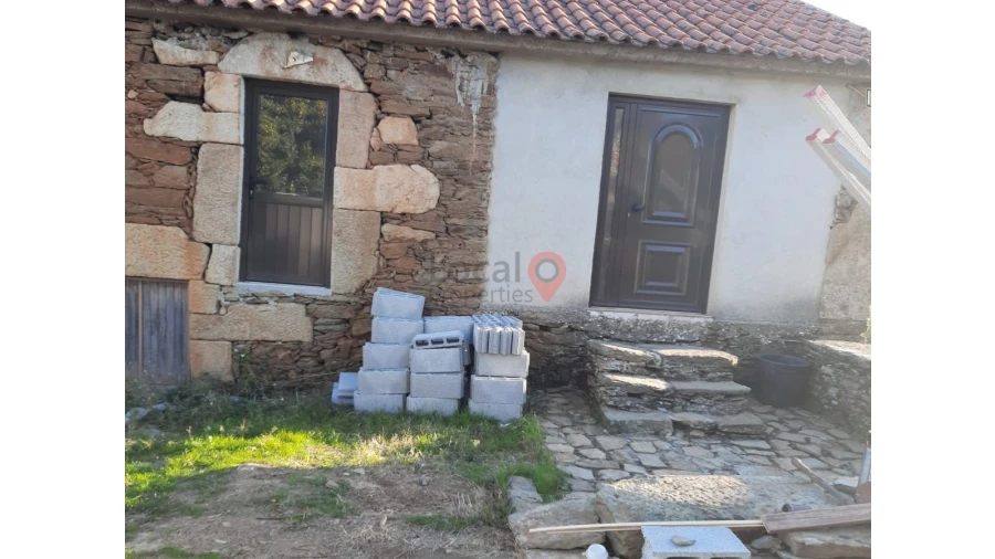 Terreno para Venda em Sanfins do Douro Foto 5