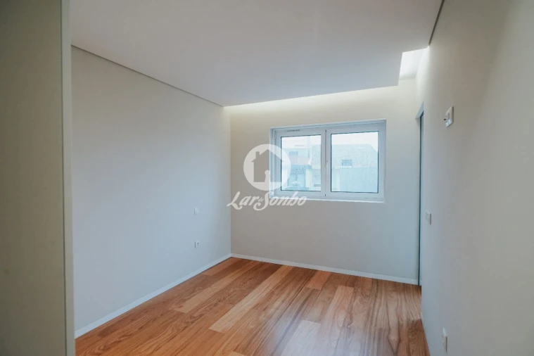 Apartamento T3 para Venda em Póvoa de Varzim, Beiriz e Argivai Foto 9