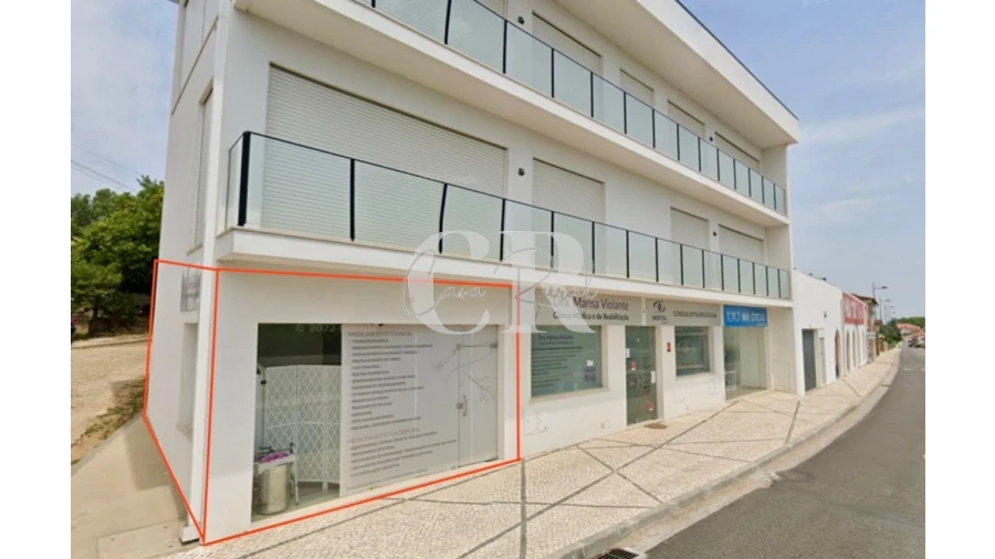 Loja para Arrendamento em Figueiró dos Vinhos e Bairradas Foto 2